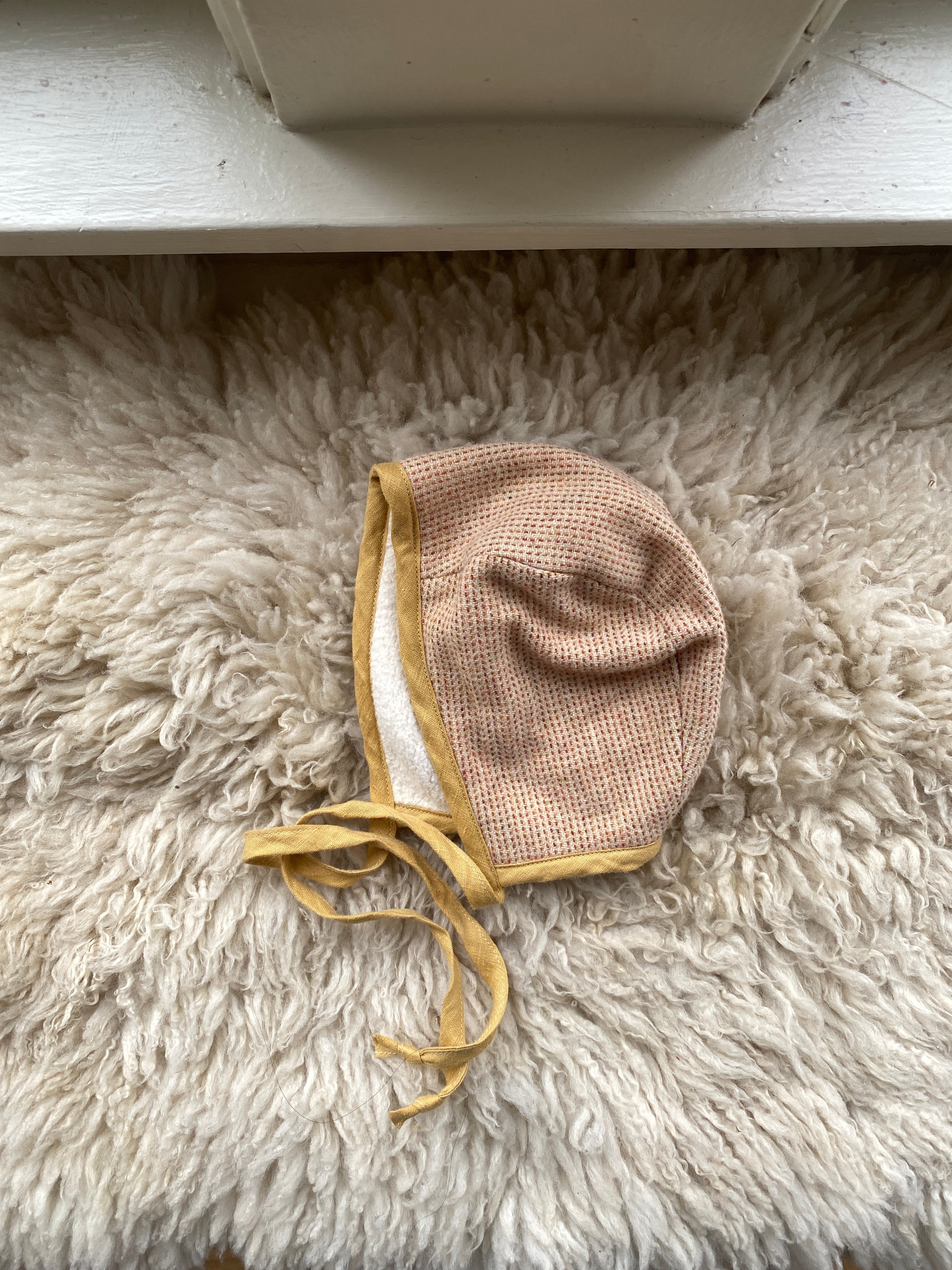 Briar deals baby Rompus sherpa lined bonnet